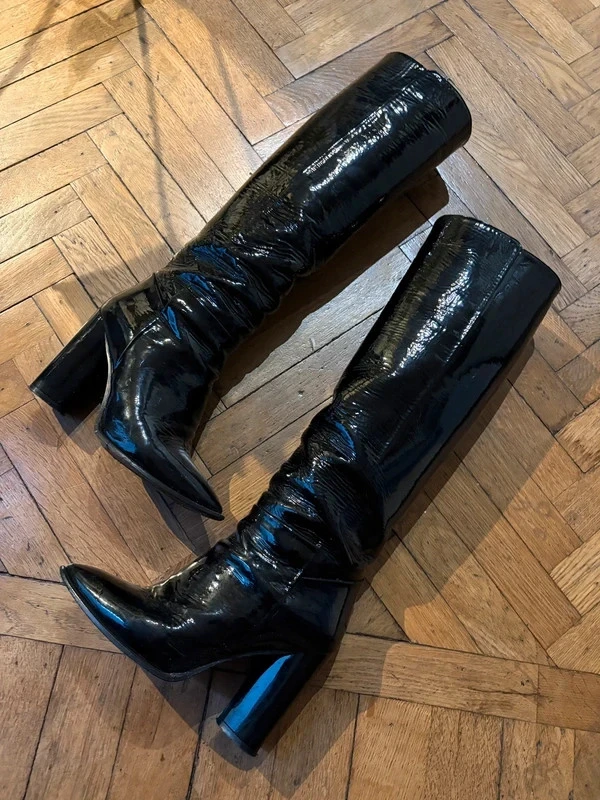 Bottes hautes noires à talons – photo 2
